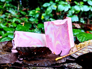 Lily & Hibiscus Lard Soap - ButteredSoapery
